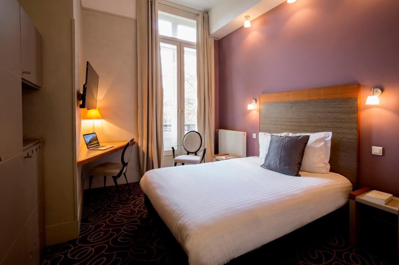 Hotel De Normandie Bordeaux Bagian luar foto